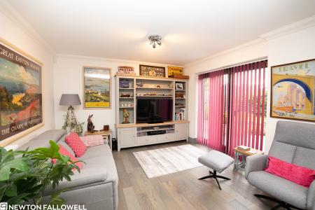 5 bedroom Detached house for sale in Idle Valley Road, Retford, DN22