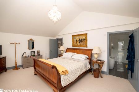 5 bedroom Detached house for sale in Idle Valley Road, Retford, DN22