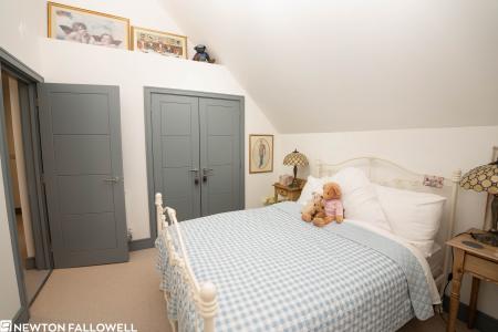 5 bedroom Detached house for sale in Idle Valley Road, Retford, DN22