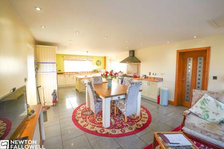 3 bedroom Detached bungalow for sale in Meeting House Lane, South Leverton, DN22