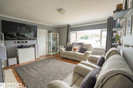4 bedroom Link detached house for sale in Mill Close, North Leverton, DN22