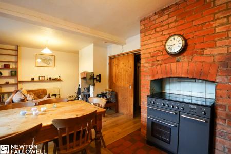 5 bedroom Terraced House for sale in Nelson Street, Retford, DN22