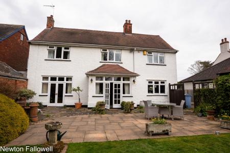 3 bedroom Detached house for sale in North Road, Retford, DN22