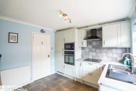 3 bedroom Detached bungalow for sale in Oaks Close, Ranskill, DN22