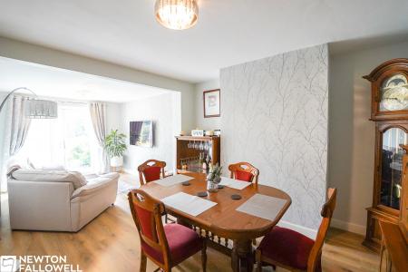 3 bedroom Semi-detached house for sale in Ordsall Road, Retford, DN22