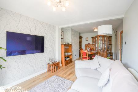 3 bedroom Semi-detached house for sale in Ordsall Road, Retford, DN22