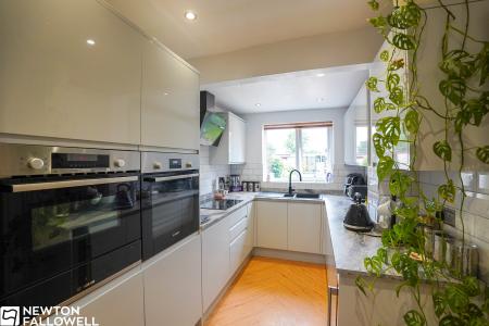 3 bedroom Semi-detached house for sale in Ordsall Road, Retford, DN22