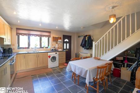 3 bedroom Semi-detached house for sale in Poulter View, Retford, DN22
