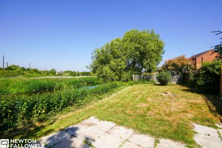 3 bedroom Semi-detached house for sale in Poulter View, Retford, DN22