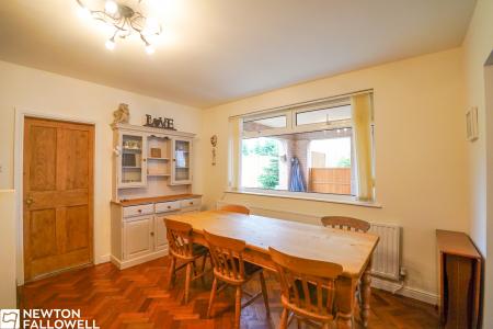 5 bedroom Semi-detached house for sale in Richard Street, Retford, DN22