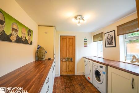 5 bedroom Semi-detached house for sale in Richard Street, Retford, DN22