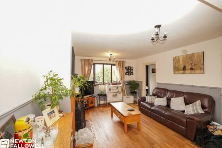 3 bedroom Semi-detached house for sale in Simon Close, Woodbeck, DN22