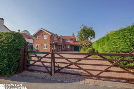 4 bedroom Detached house for sale in South Leverton, Retford, DN22