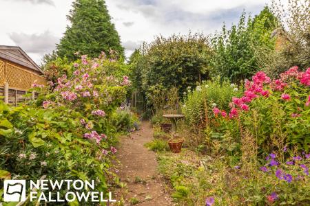 3 bedroom Cottage for sale in Town Street, Lound, DN22