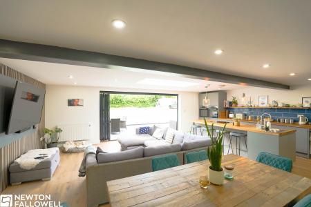 3 bedroom Cottage for sale in Town Street, Treswell, DN22