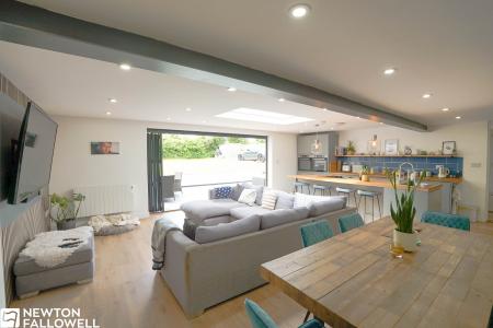 3 bedroom Cottage for sale in Town Street, Treswell, DN22