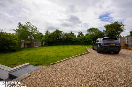 3 bedroom Cottage for sale in Town Street, Treswell, DN22