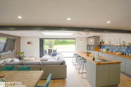 3 bedroom Cottage for sale in Town Street, Treswell, DN22