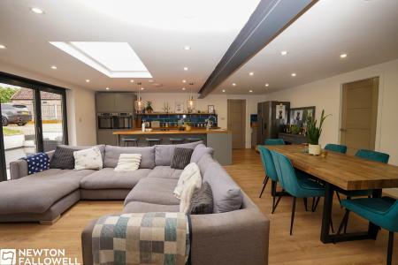 3 bedroom Cottage for sale in Town Street, Treswell, DN22