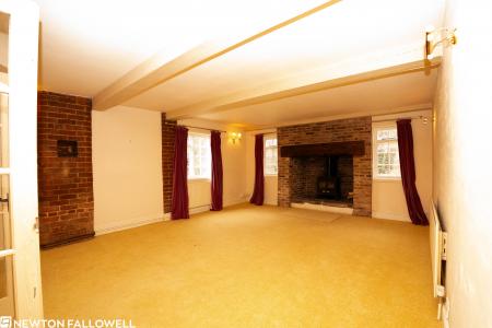 3 bedroom Detached house for sale in Townside, Treswell, DN22