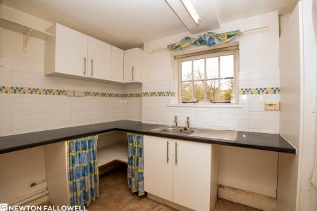 3 bedroom Detached house for sale in Townside, Treswell, DN22