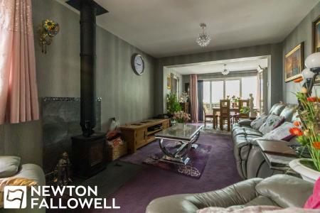 3 bedroom Bungalow for sale in South View Drive, Clarborough, DN22