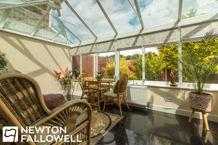 3 bedroom Bungalow for sale in South View Drive, Clarborough, DN22