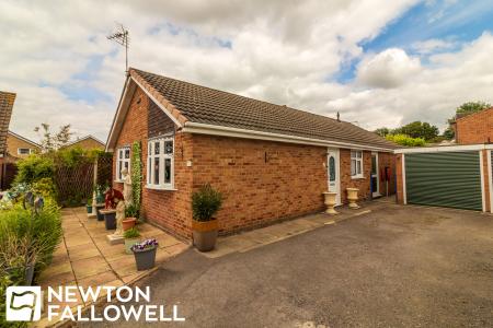 3 bedroom Bungalow for sale in South View Drive, Clarborough, DN22