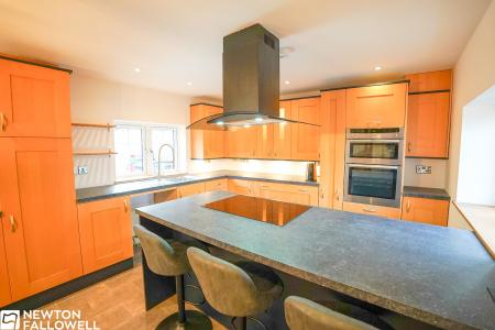 3 bedroom Terraced House for sale in High Street, Gringley-On-The-Hill, DN10