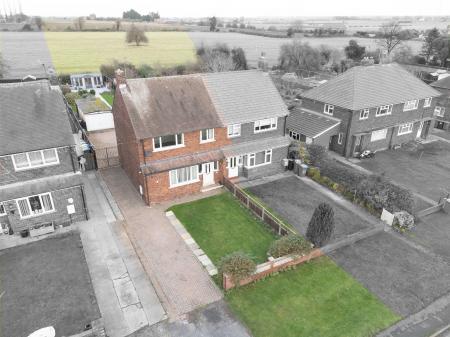 3 bedroom Semi-detached house for sale in Station road, Walkeringham, DN10