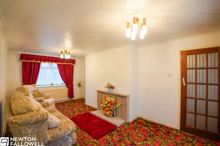 3 bedroom Semi-detached house for sale in Lawnwood Avenue, Elkesley, DN22