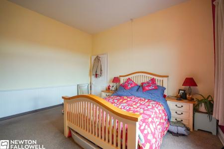 4 bedroom Town house for sale in London Road, Retford, DN22