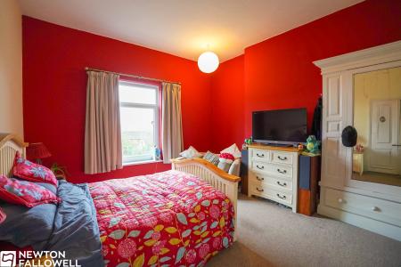 4 bedroom Town house for sale in London Road, Retford, DN22