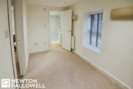 3 bedroom Terraced House to let in Canal Side, Wharf Road, Retford, DN22