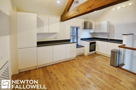 3 bedroom Terraced House to let in Canal Side, Wharf Road, Retford, DN22