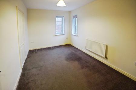 2 bedroom Flat to let in Mill Bridge Close, Retford, DN22