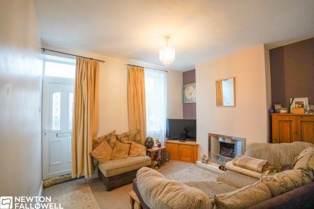 2 bedroom Terraced House for sale in Frederick Street, Retford, DN22