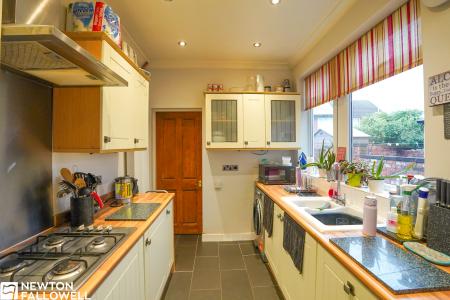 2 bedroom Terraced House for sale in Frederick Street, Retford, DN22