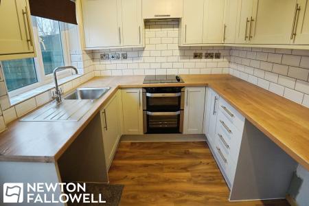 3 bedroom Semi-detached house to let in Armstrong Road, Retford, DN22