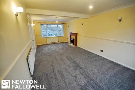 3 bedroom Semi-detached house to let in Armstrong Road, Retford, DN22