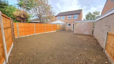 2 bedroom Semi-detached house for sale in Ambleside Close, Sleaford, NG34