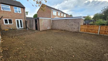 2 bedroom Semi-detached house for sale in Ambleside Close, Sleaford, NG34
