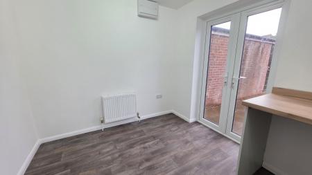 2 bedroom Semi-detached house for sale in Ambleside Close, Sleaford, NG34