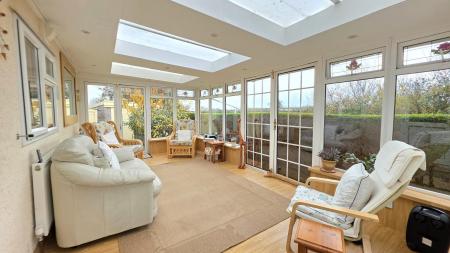 2 bedroom Park home for sale in Braemar Residential Park, Kirkby Green, Lincoln, LN4