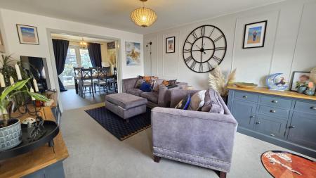 4 bedroom Detached house for sale in Brocklebank Way, Holdingham, NG34
