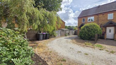 2 bedroom Semi-detached house for sale in Dawson Road, Sleaford, NG34