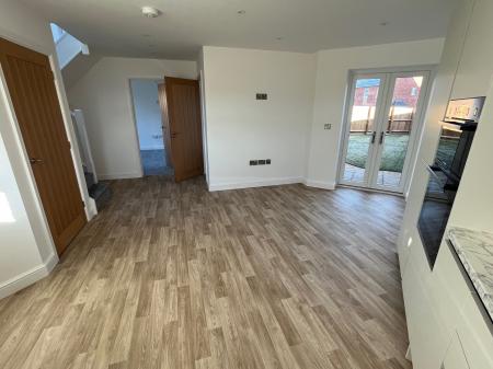 3 bedroom Semi-detached house for sale in Dunson Road, Metheringham, LN4