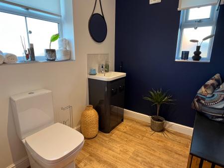 3 bedroom Detached house for sale in Dunston Road, Metheringham, LN4