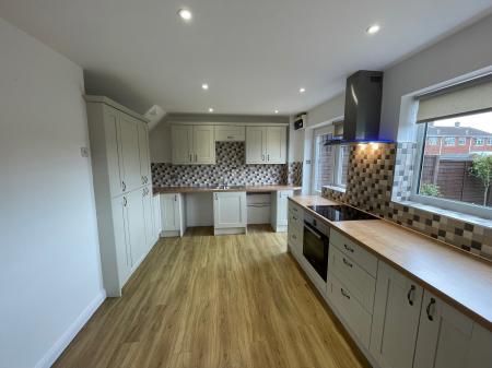 3 bedroom Terraced House for sale in Edmunds Road, Sleaford, NG34