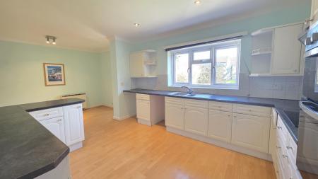 3 bedroom Bungalow for sale in Galley Hill Close, Sleaford, NG34